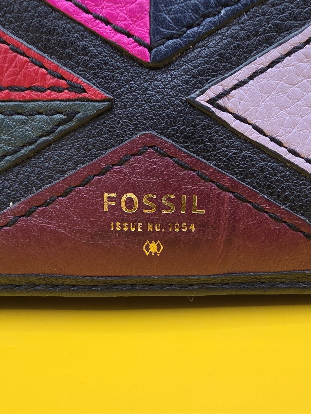 Fossil Leather Clutch Wallet 1954 Patchwork 7x4"Black Pink Red 80s Look - Picture 3 of 5